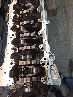 blok motoru BMW 640 d - 7