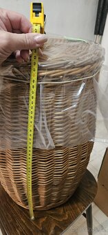 Proutěný koš s 1 uchem a víkem - 7