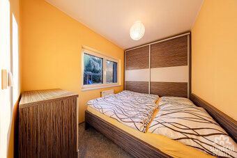 Samostatně stojící rodinný dům 5+1 na pozemku 621 m², obec V - 7