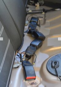Výztuha zadních bezpečnostních pásů Dacia Duster ll (2018+) - 7