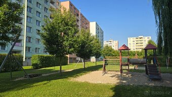 Prodej bytu 3+1 (70m2) s balkonem a sklepem, Kuřim, Na Loučk - 7