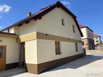 Prodej RD po kompletní reko. dvě bytové jednotky zahrada 710 - 7