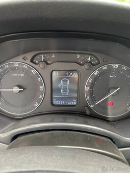 Prodám vůz Škoda Octavia II - 7