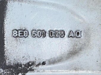 Original ALU kola Audi 17" 7,5J ET43 + zimní pneu 235/45/R1 - 7