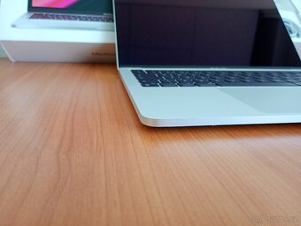 MacBook PRO 13 palců M1 chip 8 RAM 256 SSD NOVÝ 14cyklů - 7