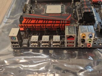 ASUS 970 GAMING PRO + CPU AMD FX-8350 VISHERA - 7