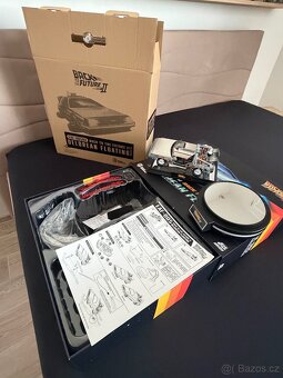 DeLorean levitace 1:20 - 7