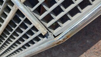 Mercedes Benz W114-115 Maska - 7