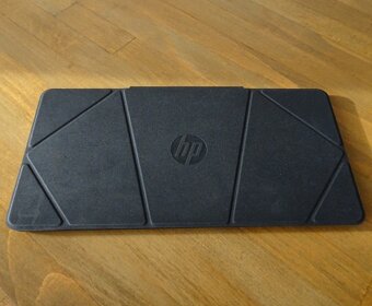 Bluetooth klávesnice HP a pouzdro na tablet Case Logic - 7