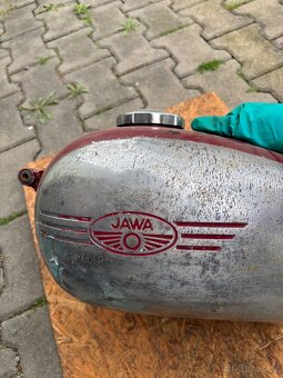Jawa libeňák - nádrž - původní stav - 7