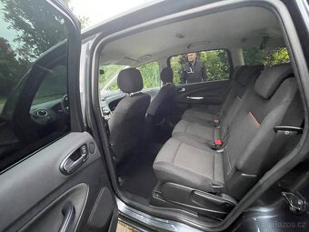Ford Smax - 7