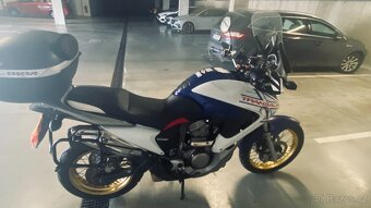 Honda XL700V Transalp - 7