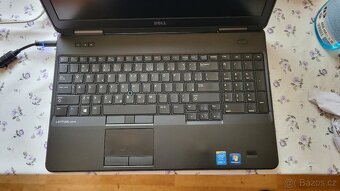 Starý, dobrý, funkční Dell i 7 Intel - 7