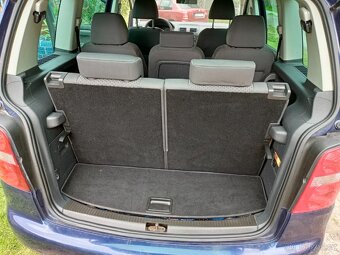 Volkswagen Touran 1,9 TDI 77kw, rv 2006, 7 míst - 7
