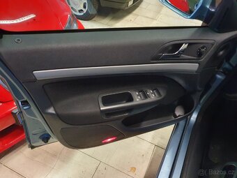 Škoda Octavia 2 Combi Family 2,0TDI 103kW 4x4 Krásný stav - 7
