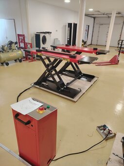 Nůžkový zvedák BORTEN,,BOR3000B'' 3000KG rv.2025 SKLADEM - 7