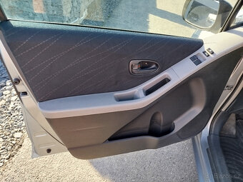 Toyota Yaris, 1.0i, klimatizace, nová STK 4/2027 - 7