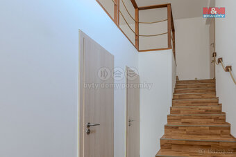 Prodej rodinného domu, 260 m², Uhřice - 7