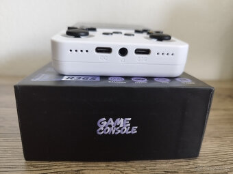 Handheld konzole R36S (verze ArkOS 2.0) +15000 her -bílá - 7