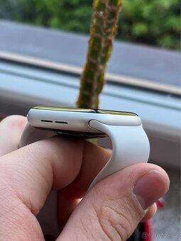 Apple Watch 6 44mm - 7