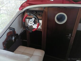 Kajutová loď CAFFE CRUISER, solární nabíjení - 7
