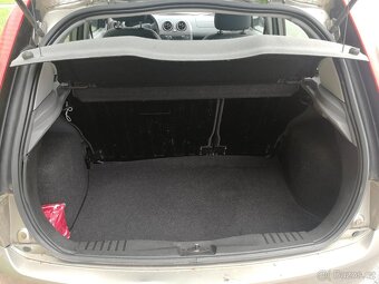 Ford Fiesta 1.4 Duratec (2002) – pojízdná, nutná oprava - 7