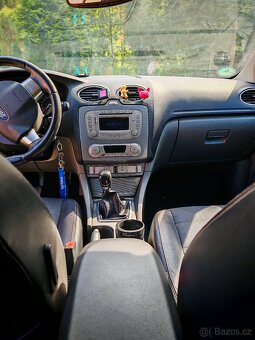 Ford Focus 1.8i - 7