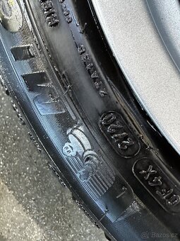 5x112 R17 7J ET35 Borbet F + 225/50 R17 Michelin - 7