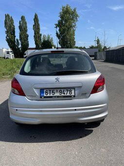 Peugeot 207 1.4 16V - 7
