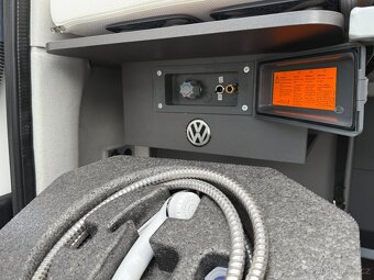 Obyné auto - VW Grand California, 2x klimatizace, DSG - 7