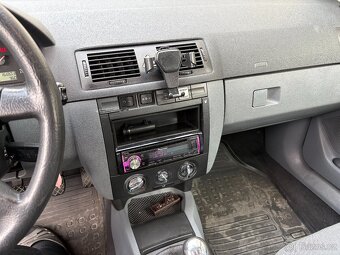 Skoda fabia 1.4mpi - 7