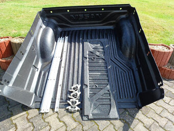 Rolovací kryt / roleta Mountain Top Nissan Navara - 7