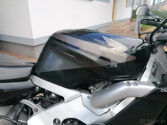 Honda CBR 400 RR nc29 - 7