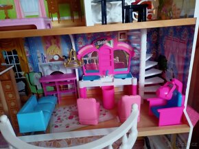Domeček Kidkraft pro barbie - 7