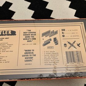 Prodám karetní společenskou hru Secret Hitler široký obal - 7