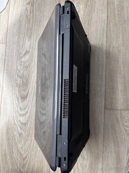 Herní funkční notebook Asus (starší model) - 7