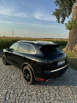 Porsche Cayenne - 7