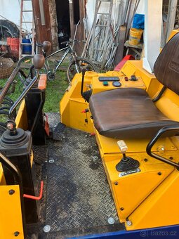 Pásový bagr Yanmar - 7