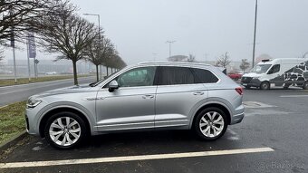 VW Touareg R-Line V6 3.0 TDI 210 kW,vzduch,DPH,tažné,Webasto - 7