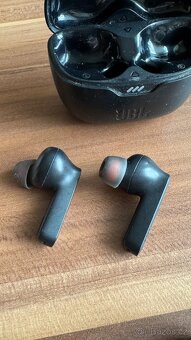 sluchátka xiaomi redmi buds 3 pro a JBL - 7