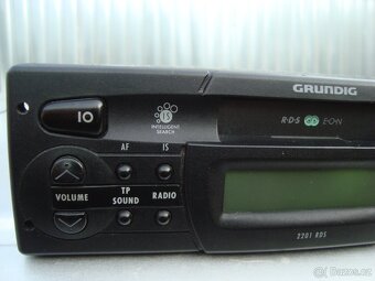 Retro autorádio Grundig - 7