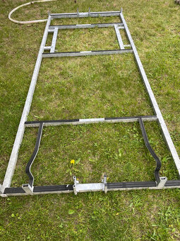 Prodám rám na montáž nástavby. - 7