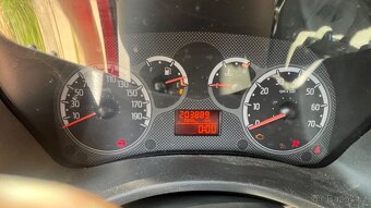 Fiat Panda 1,2 benzín 2010 - 7