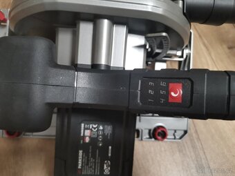 Elektrická okružní pila peformance 1800W v kufru - 7