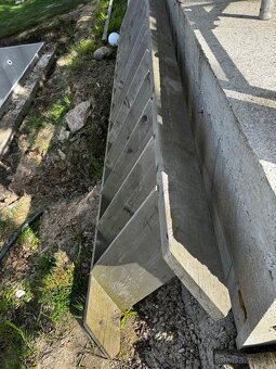 Dřevěné schody ideální na chatu nebo na stavbu - 7