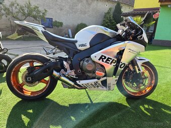 Honda Cbr 1000Rr Top Stav nutno vidět - 7