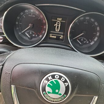 Skoda superb 2.0tdi 125kw dsg - 7