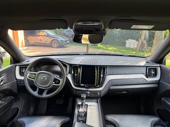 Volvo XC60 2.0 184 kw 5/2018 najeto 108322km - 7
