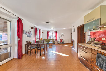 Prodej zánovního vícegeneračního rodinného domu v Brozanech - 7