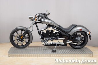 Honda VT 1300 CX Fury 2016 - 7